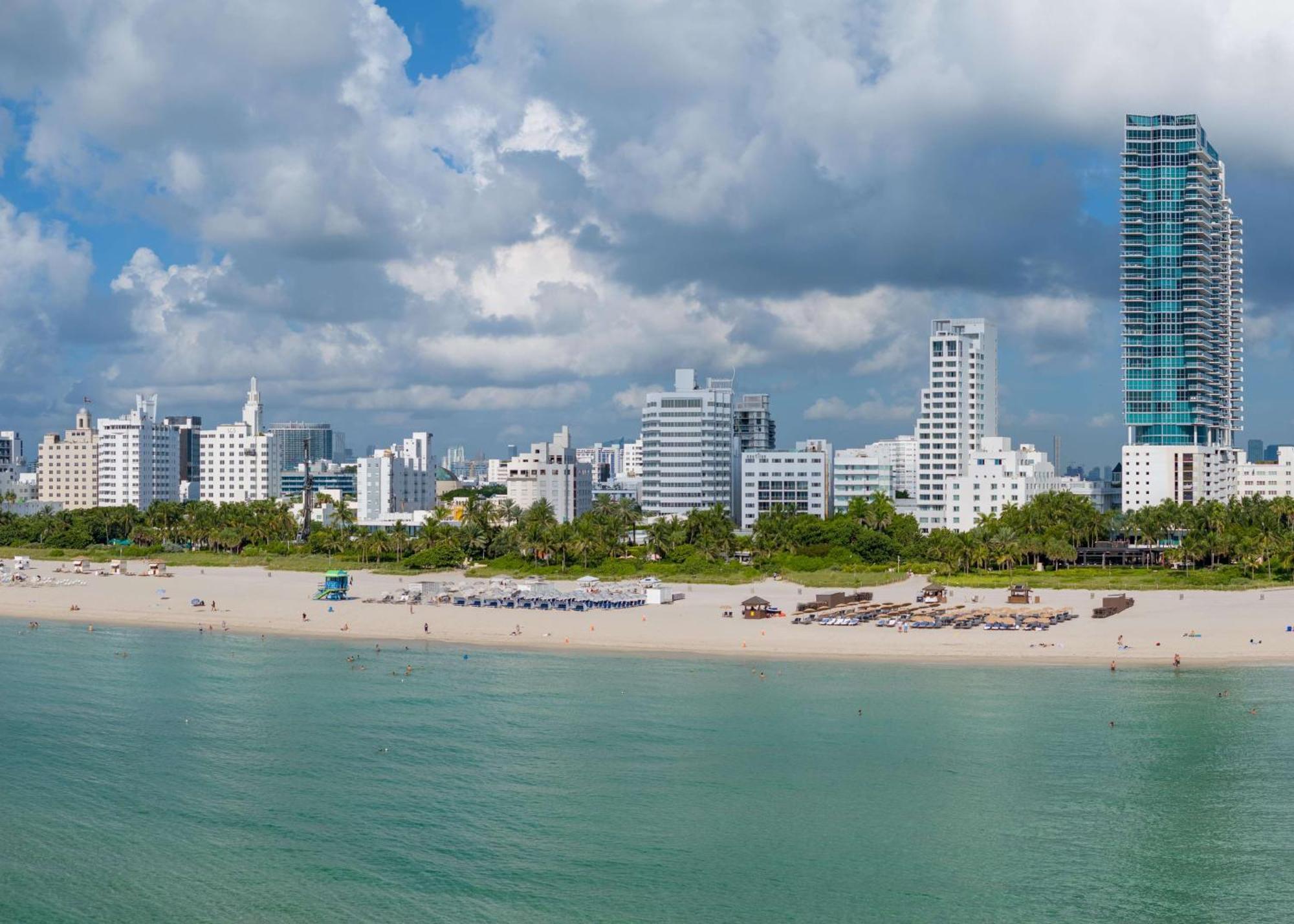 Nautilus Sonesta Miami Beach Esterno foto South Beach skyline