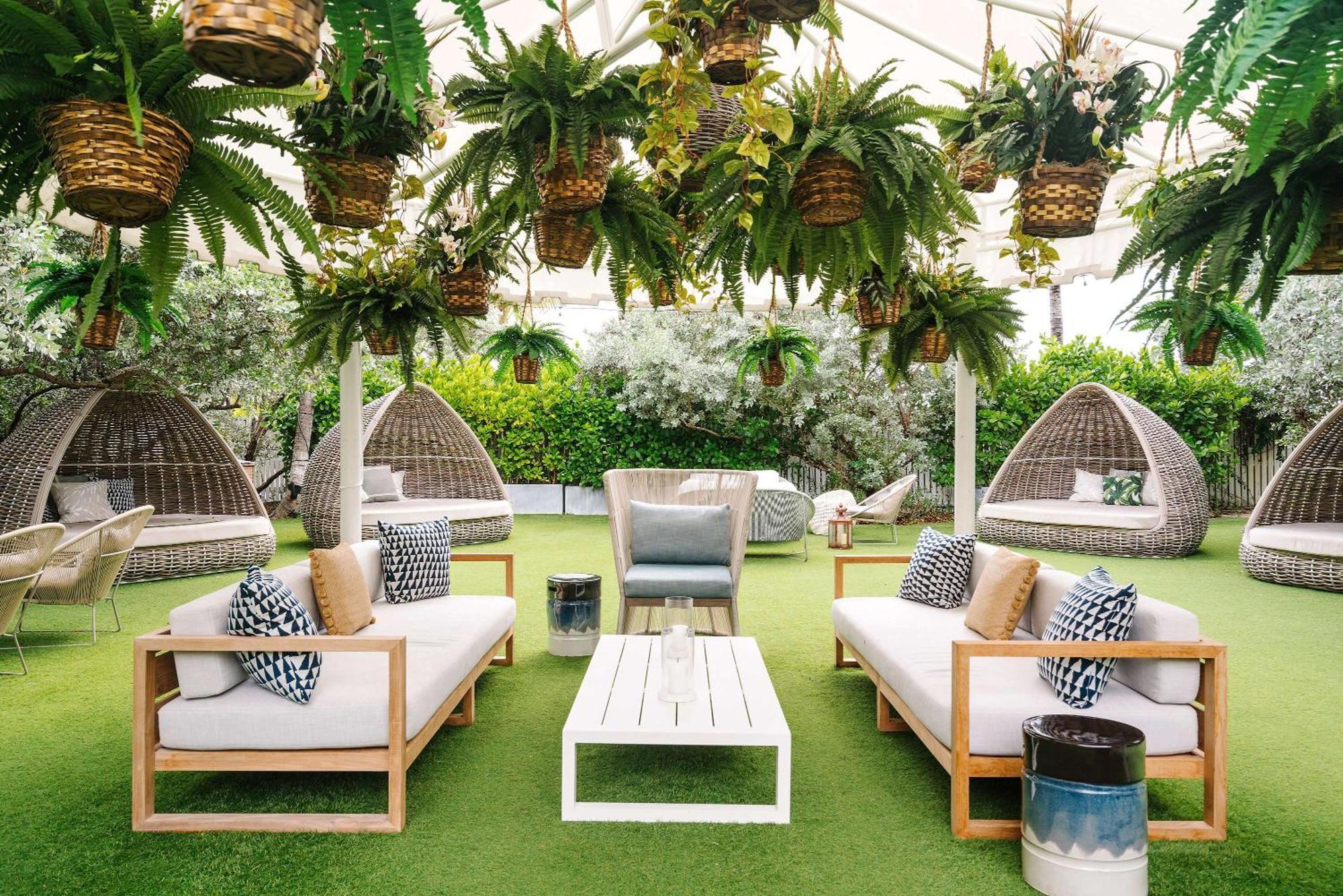 Nautilus Sonesta Miami Beach Esterno foto The Garden at The Standard East Village